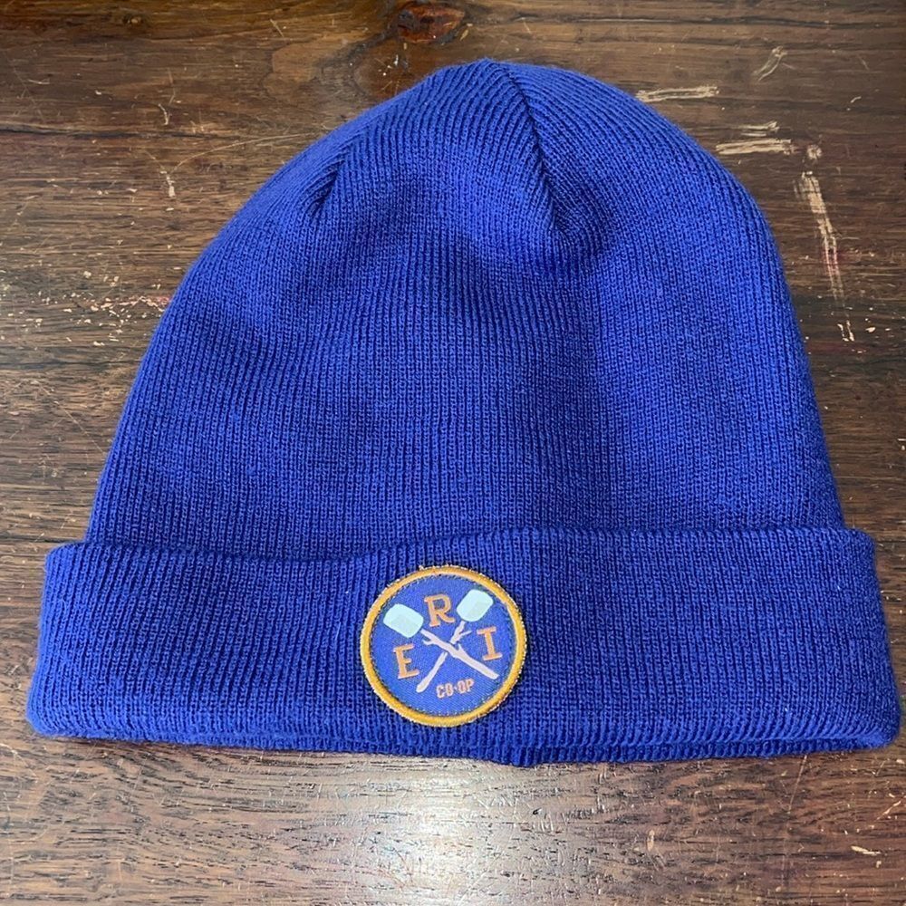 REI CO-OP Marshmallow Roasting Fire SnapBack Knit Beanie Cap Hat Kids OSFA rare